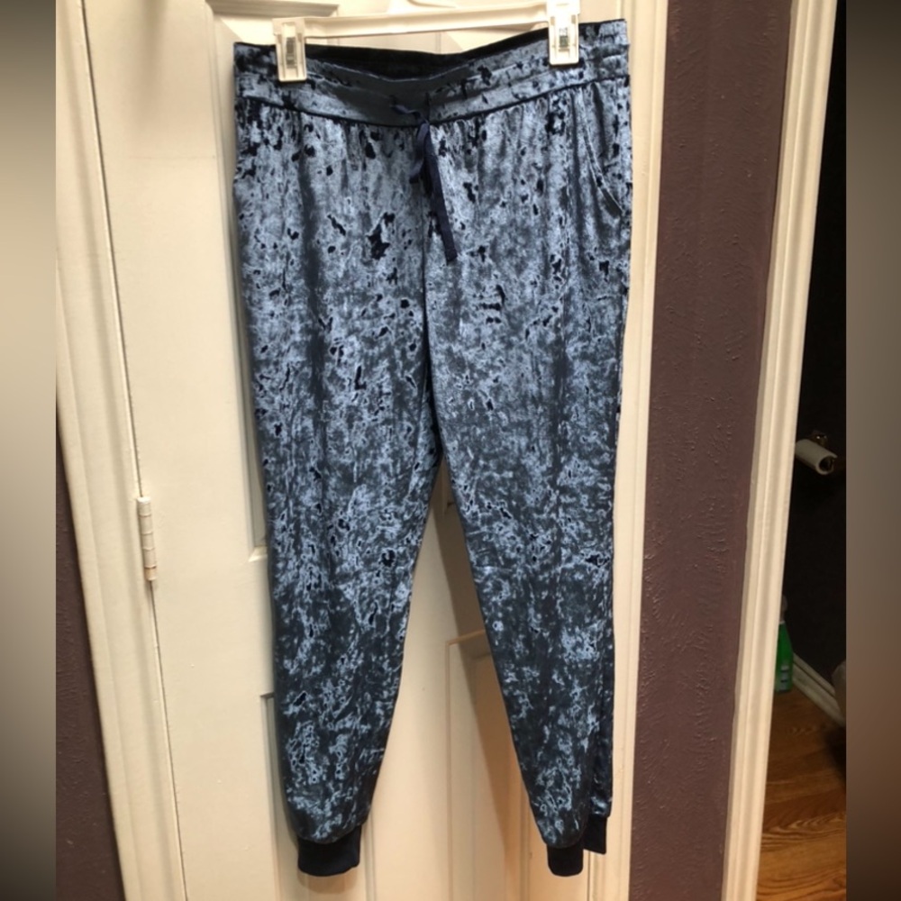 Blue velvet joggers